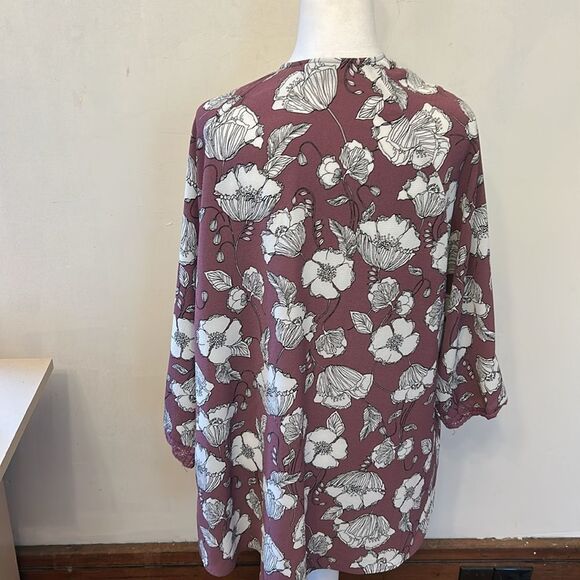 Cameo Appearance mauve white floral open lightweight cardigan Size 1X EUC - Picture 6 of 9